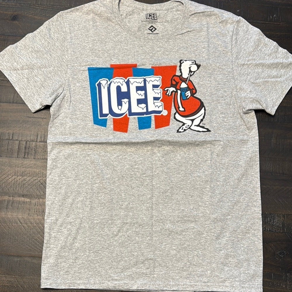 ICEE Slush Drink Graphic Short Sleeve T-Shirt in Gray Unisex Medium